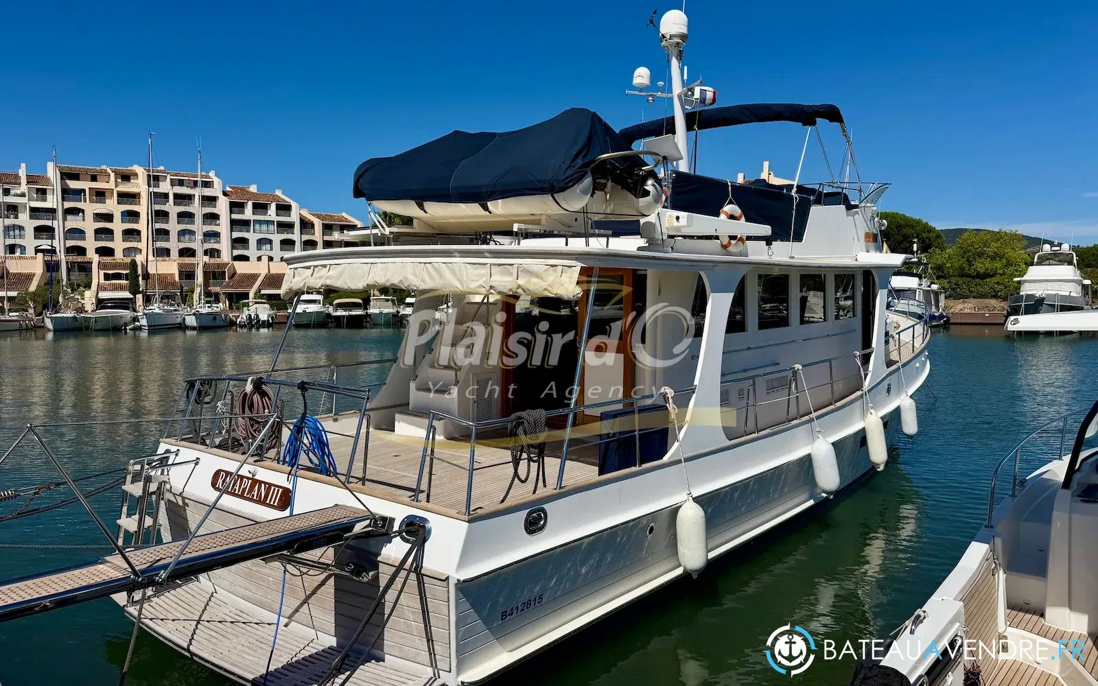 slider 2 Grand Banks 52 Europa