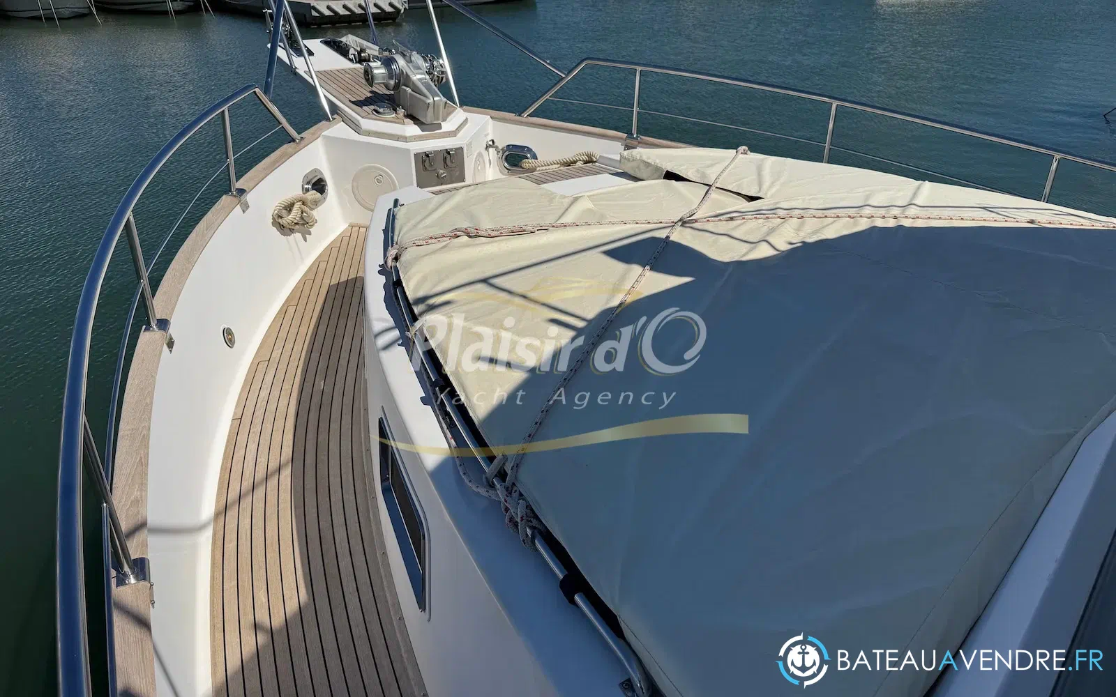slider 3 Grand Banks 52 Europa