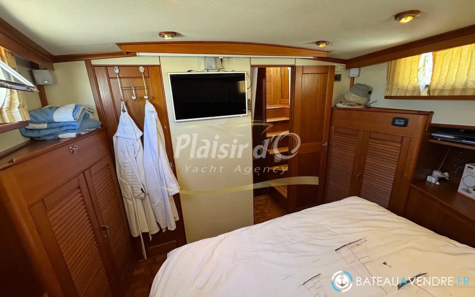 slider 45 Grand Banks 52 Europa