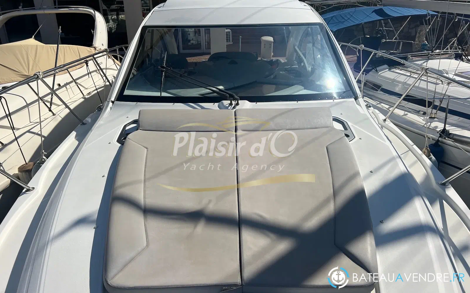 slider 9 Beneteau Gran Turismo 38