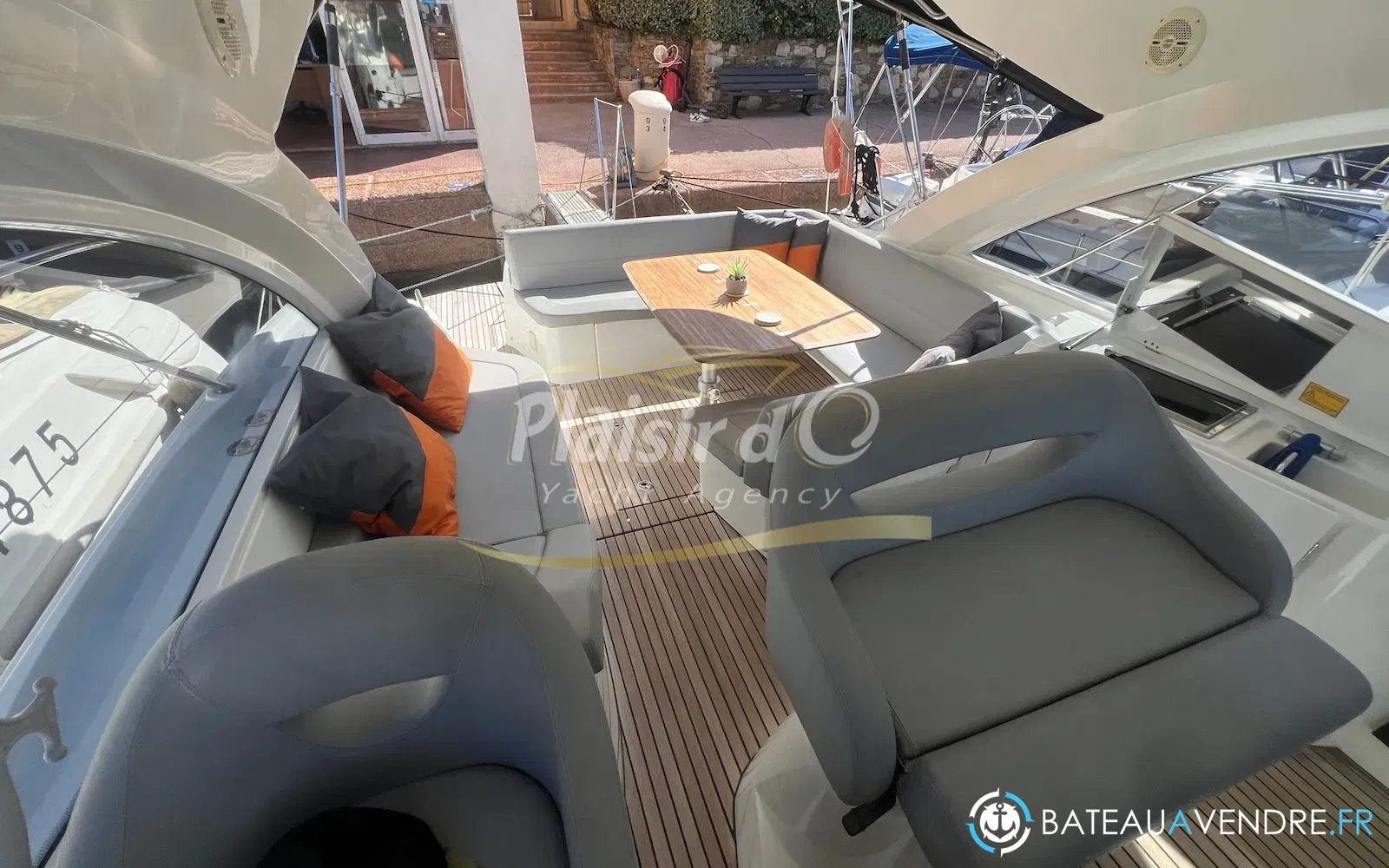 slider 17 Beneteau Gran Turismo 38