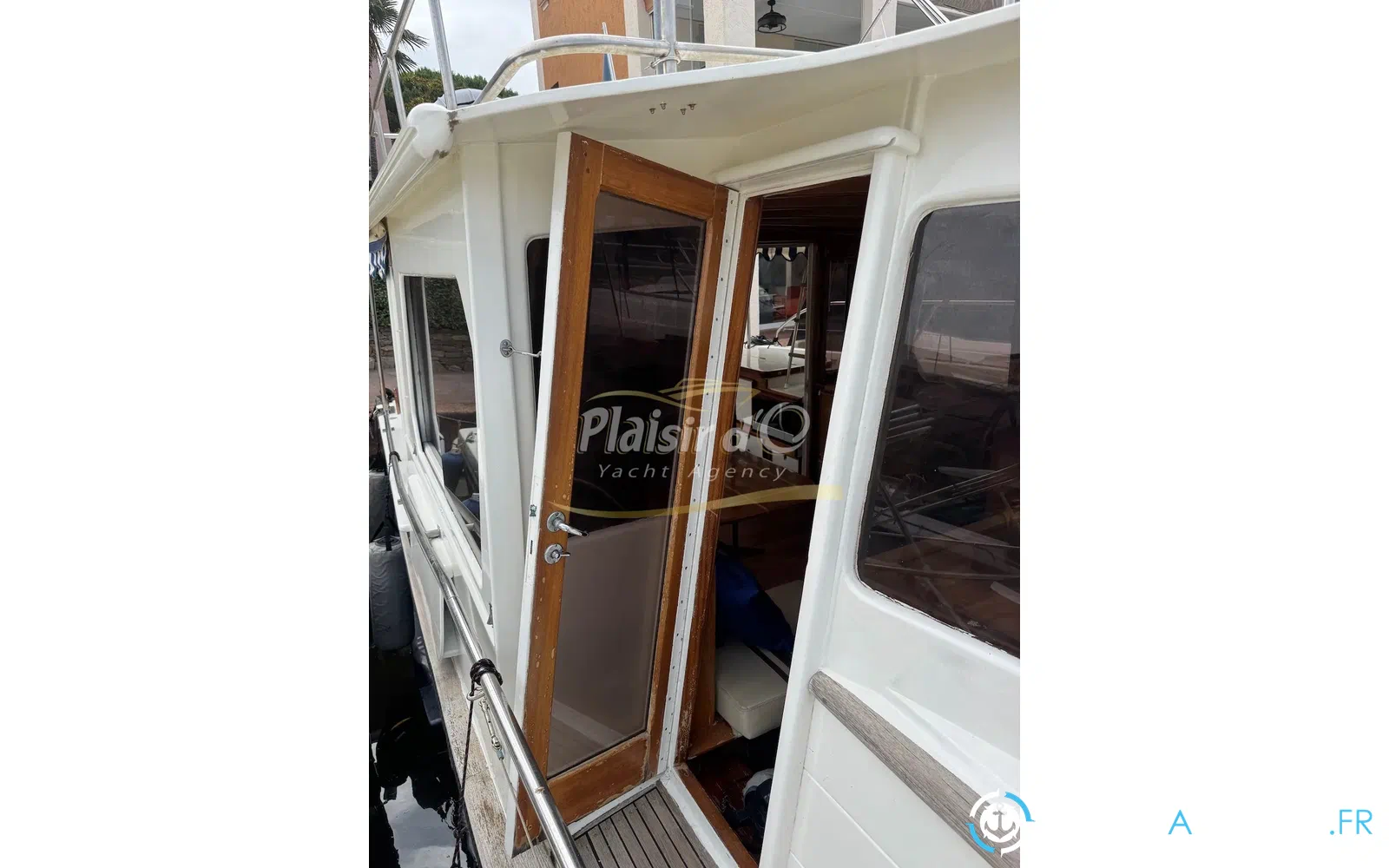 slider 13 Amateur Trawler