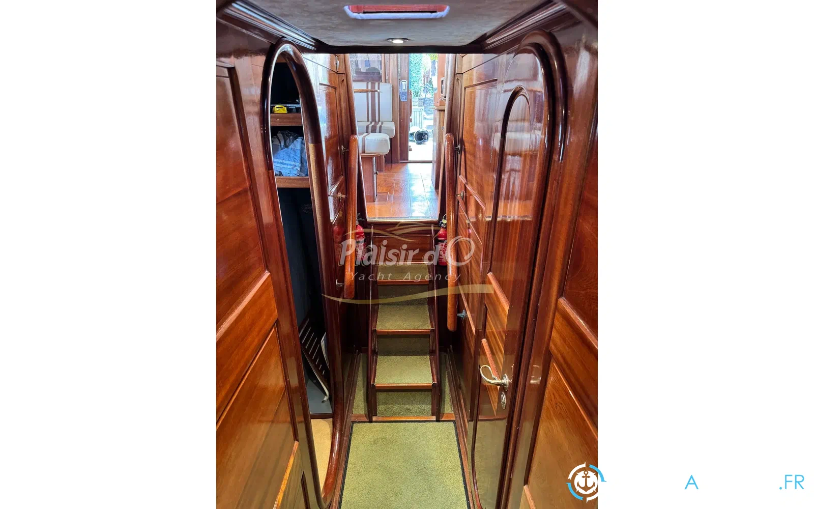 slider 39 Amateur Trawler