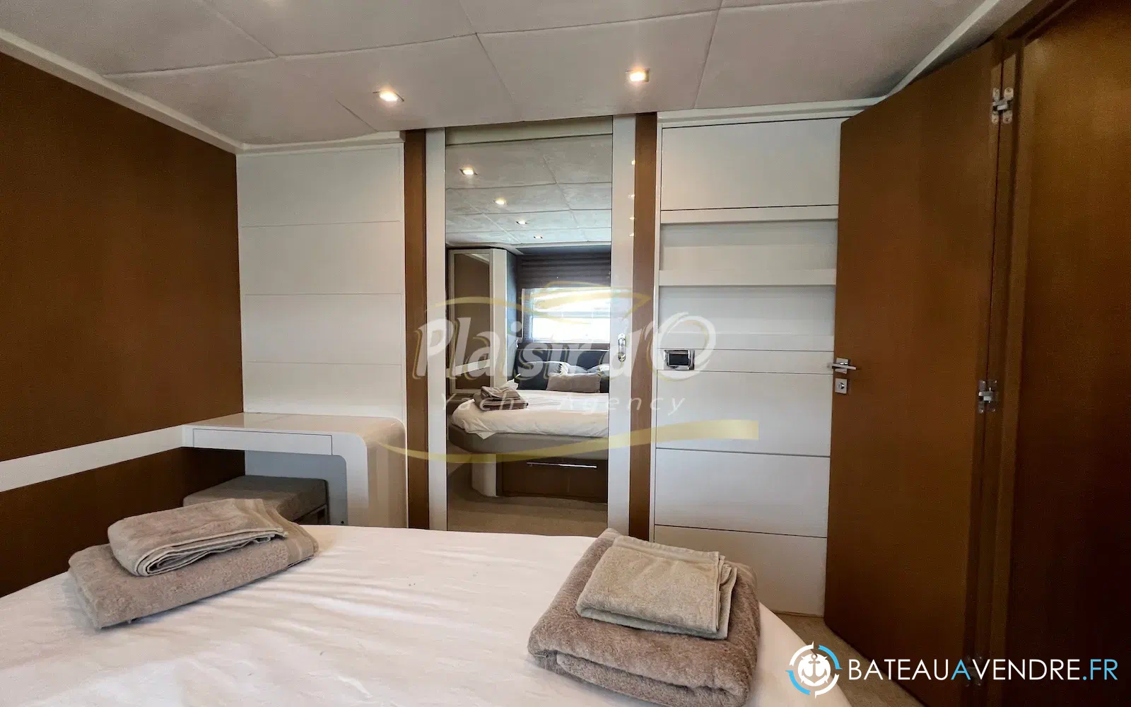 slider 56 Azimut Atlantis 58