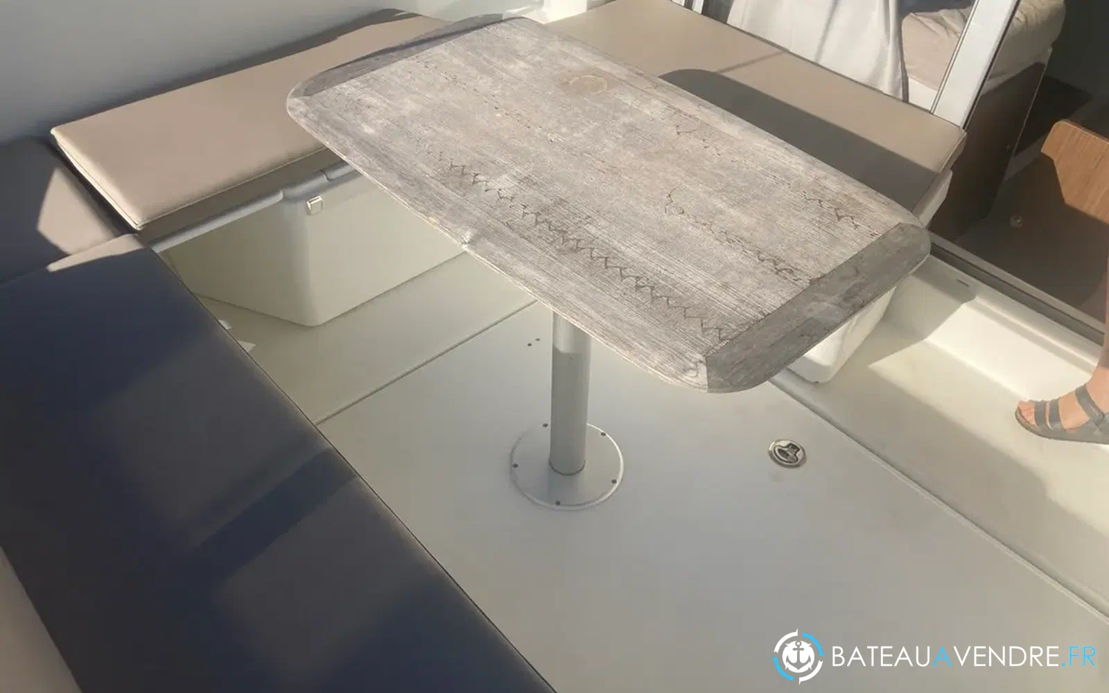 slider 7 Beneteau Antares 8 OB
