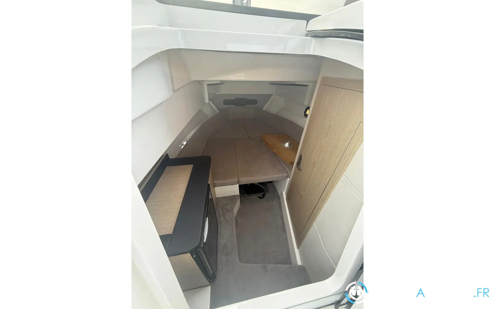 slider 20 Karnic R8S-HT