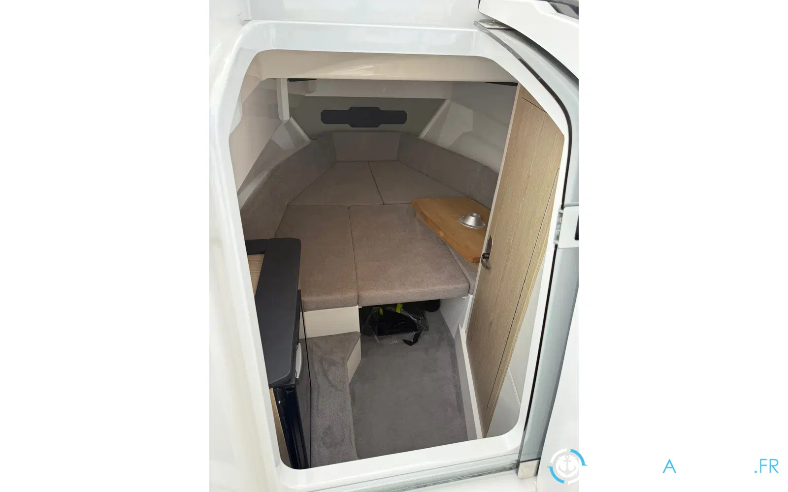 slider 21 Karnic R8S-HT