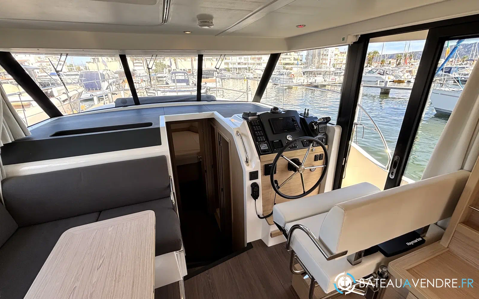 slider 14 Beneteau Swift Trawler 41 Fly