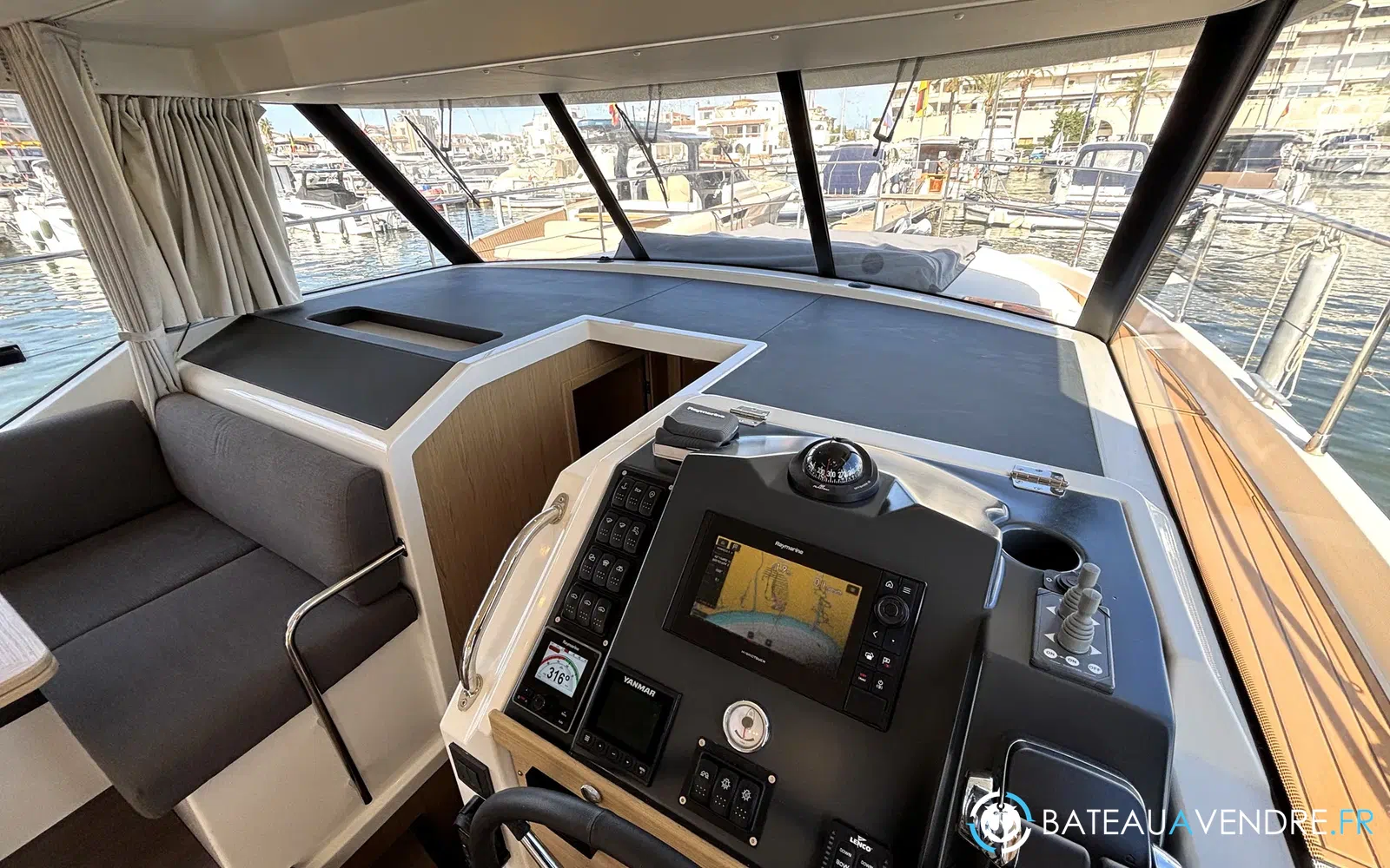 slider 17 Beneteau Swift Trawler 41 Fly