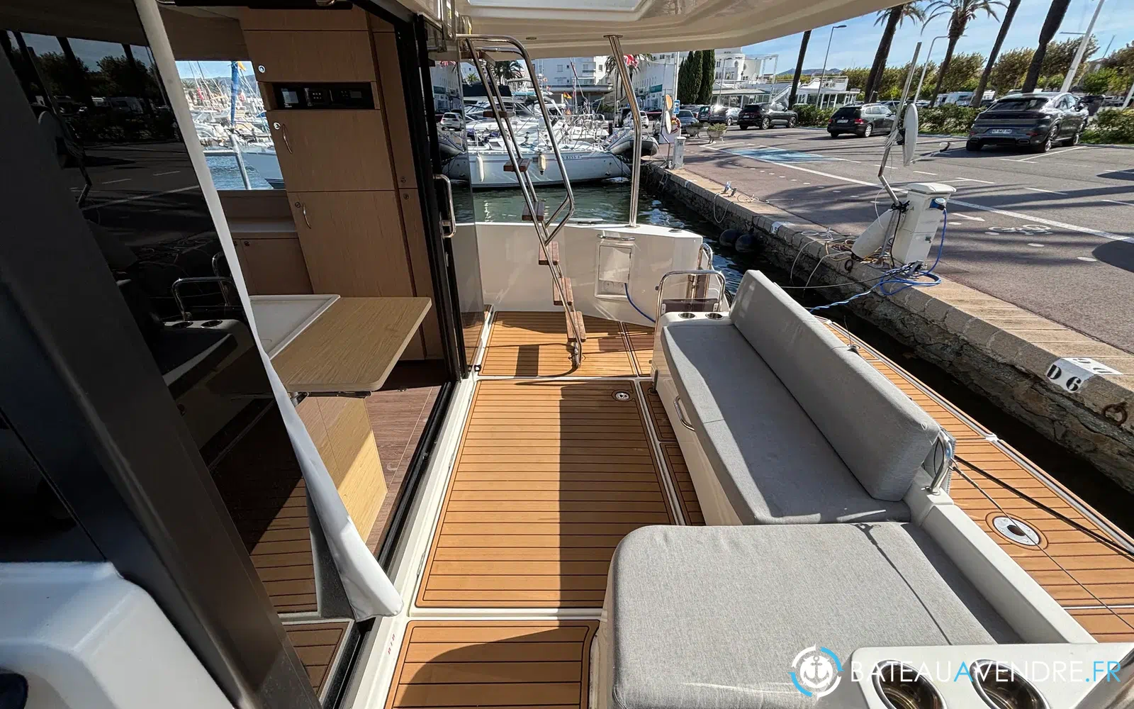slider 2 Beneteau Swift Trawler 41 Fly