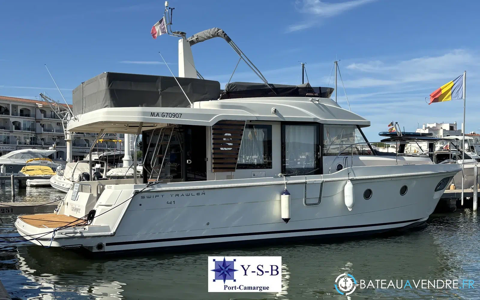 slider 0 Beneteau Swift Trawler 41 Fly