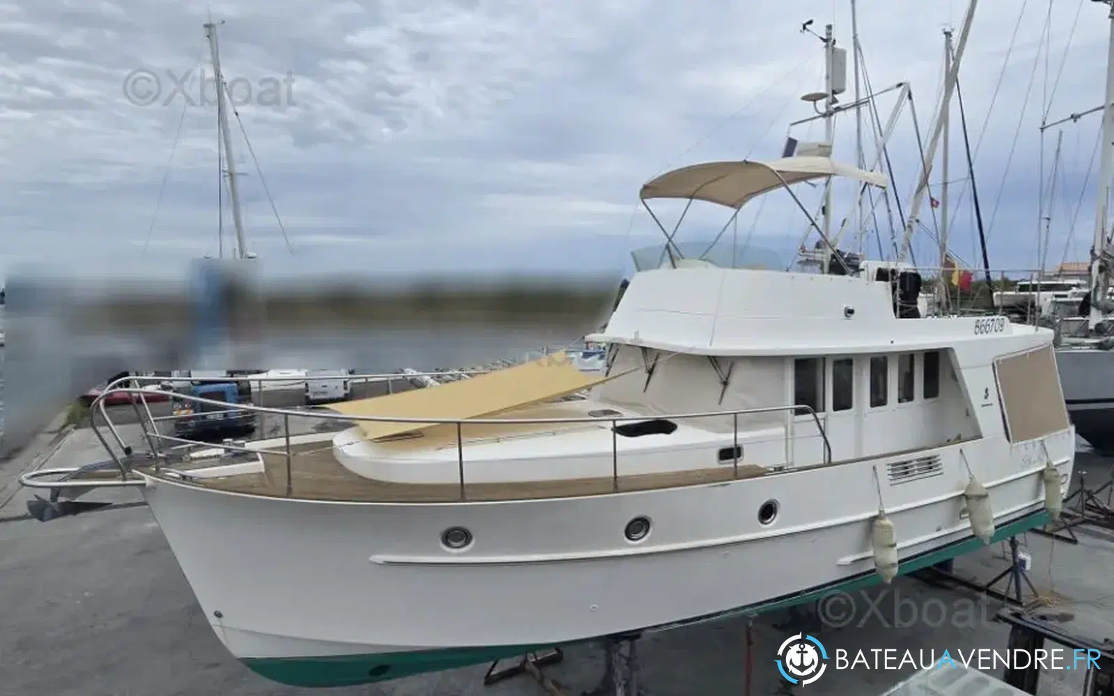 slider 1 Beneteau Swift Trawler 42