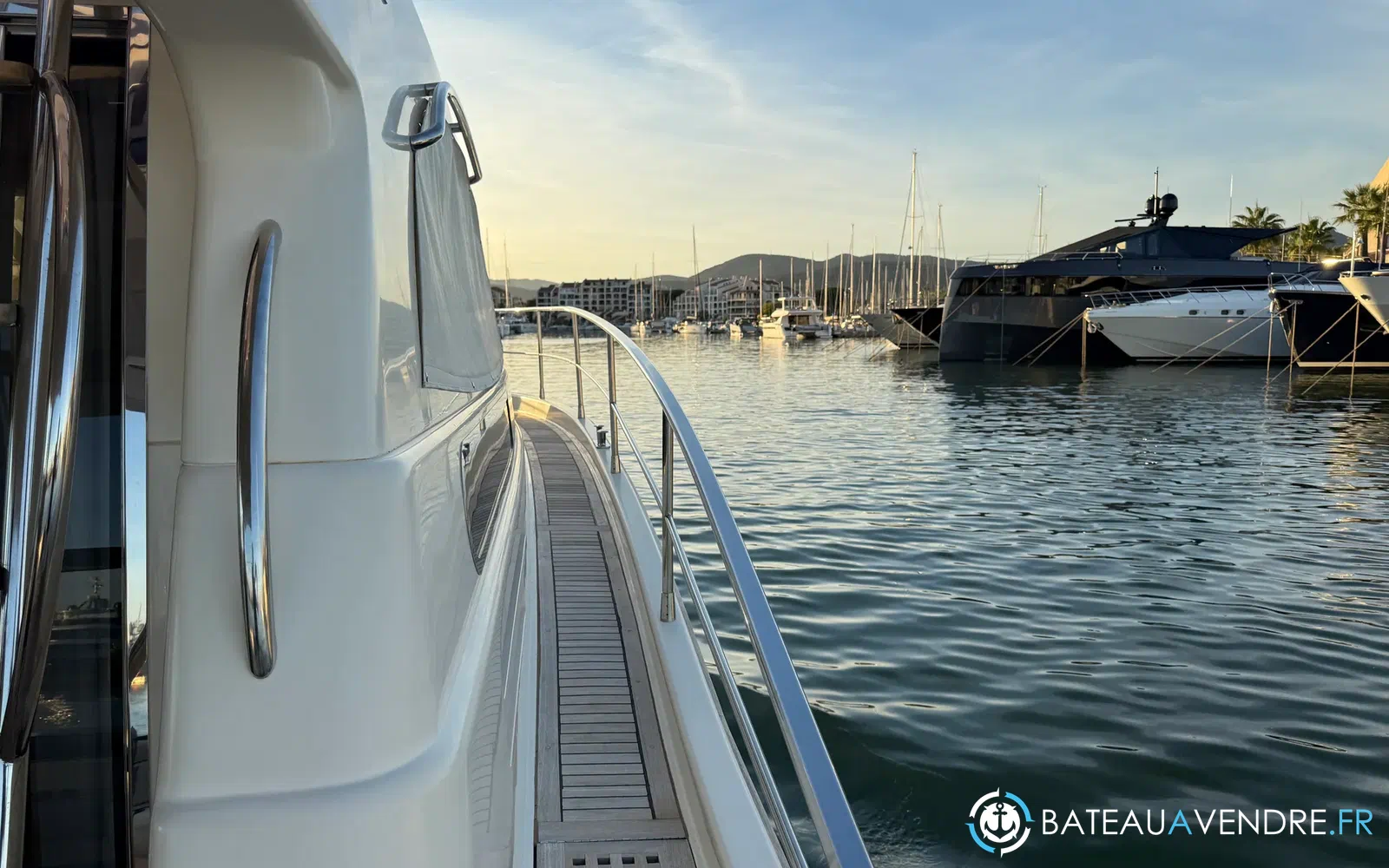slider 1 Portofino Marine Portofino 47 Fly