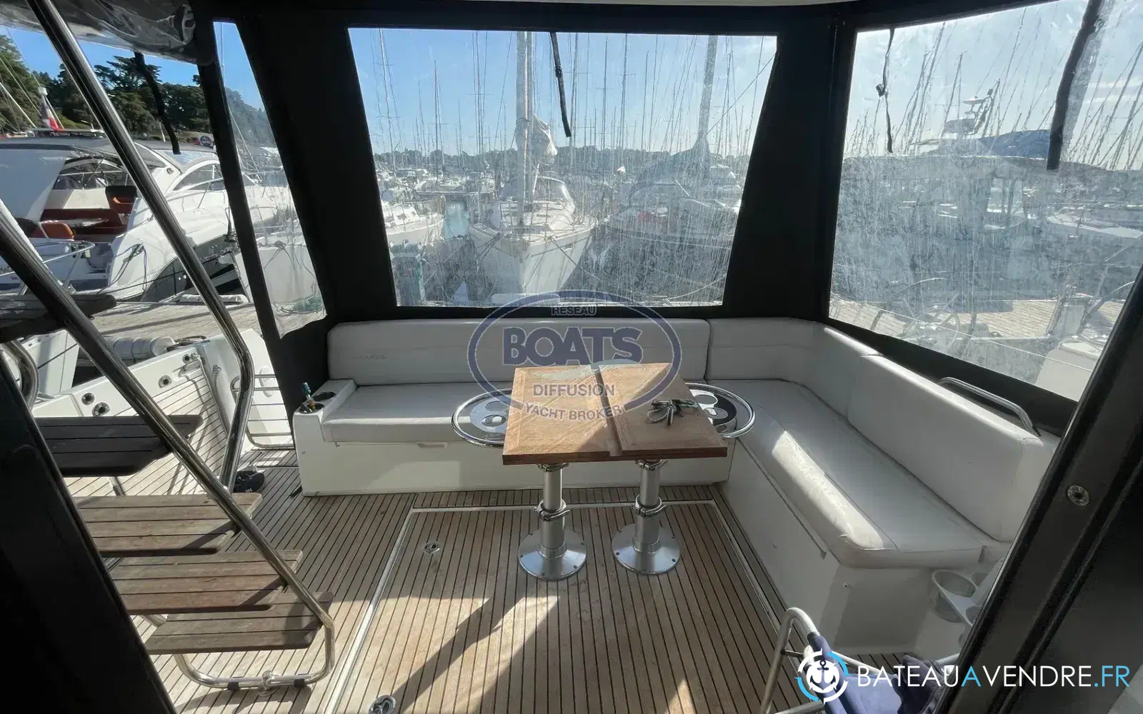 slider 12 Beneteau Antares 12