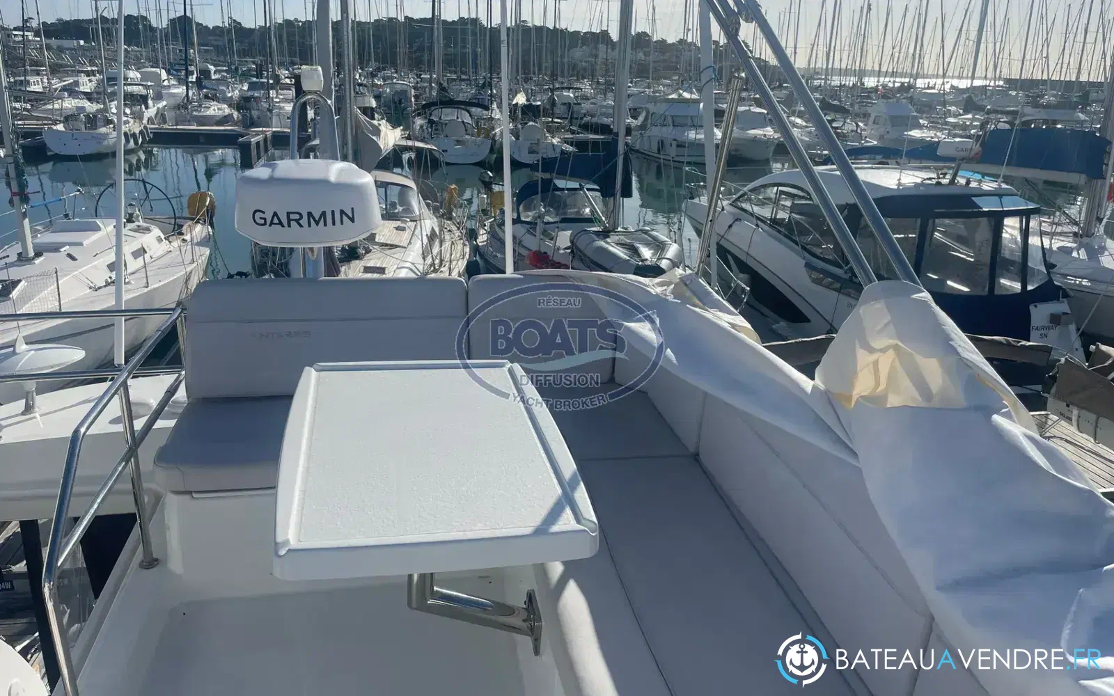 slider 5 Beneteau Antares 12