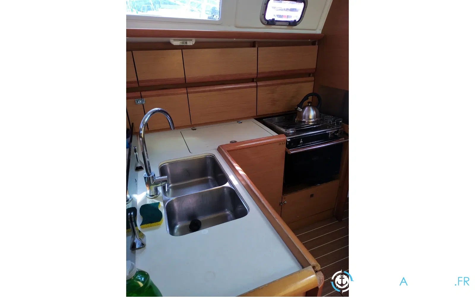 slider 5 Jeanneau Sun Odyssey 379