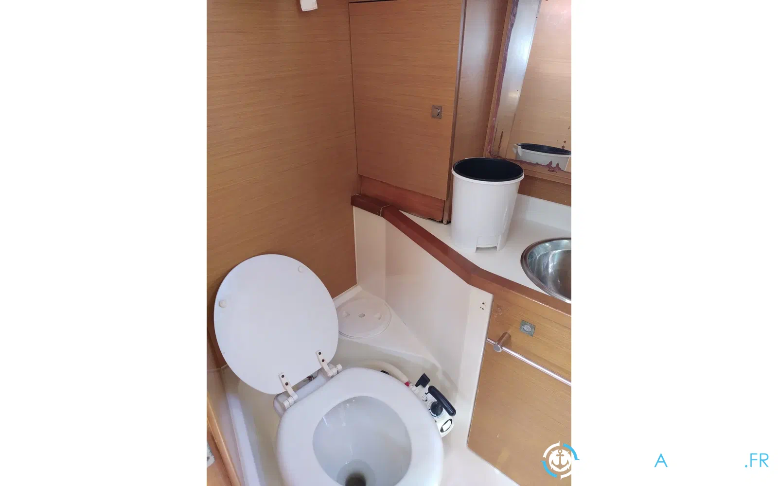 slider 7 Jeanneau Sun Odyssey 379