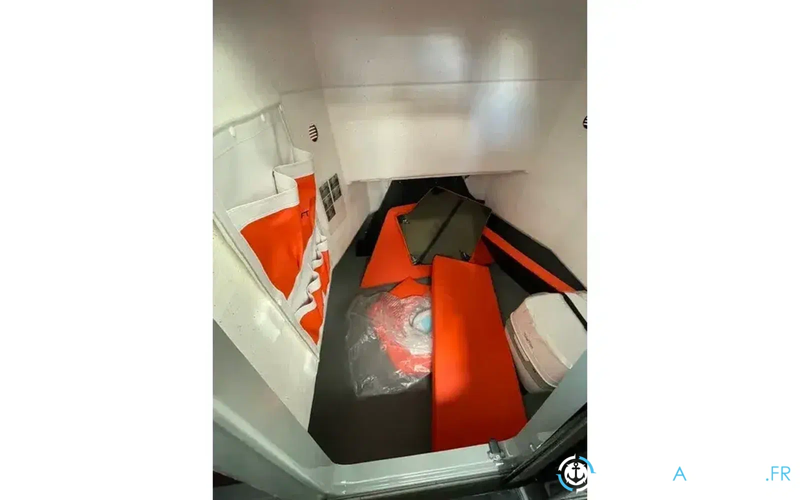 slider 5 Pacific Craft 750 Open