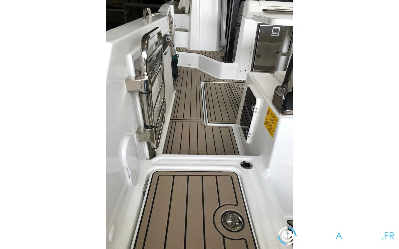 slider 5 Jeanneau Cap Camarat 9.0 WA Serie 2