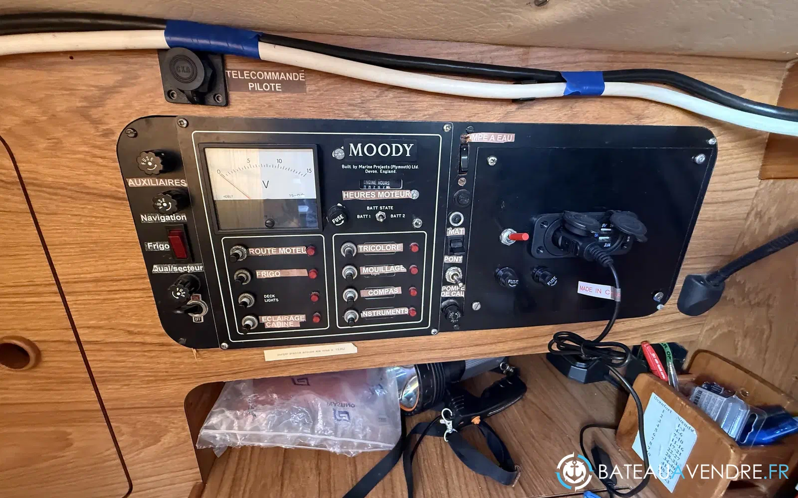 slider 19 Moody 28