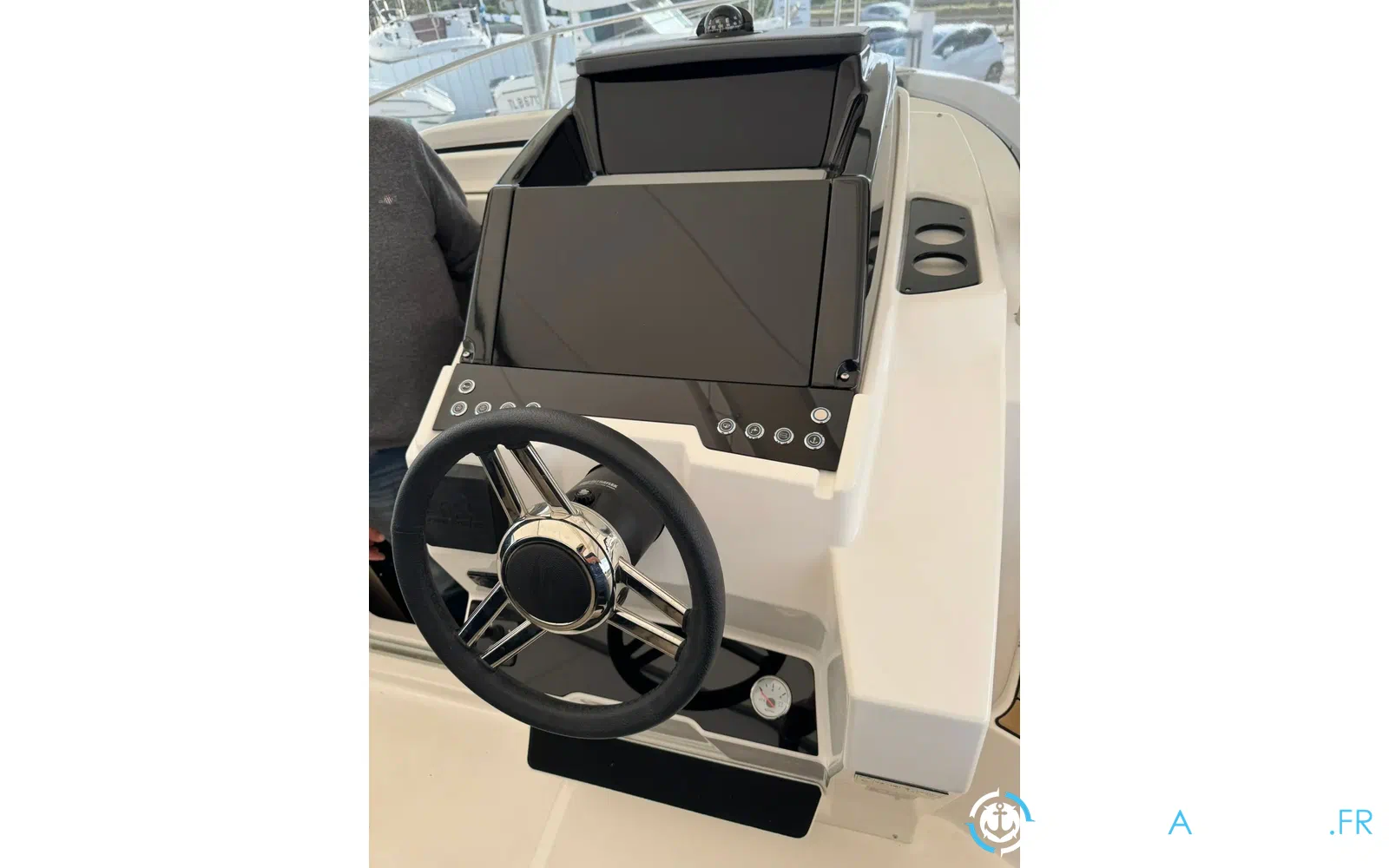 slider 9 Karnic SL742