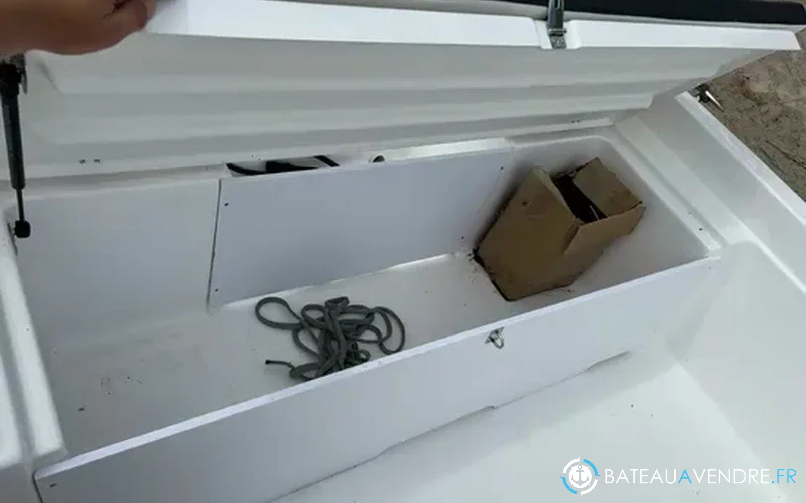 slider 3 B2 Marine Cap Ferret 135