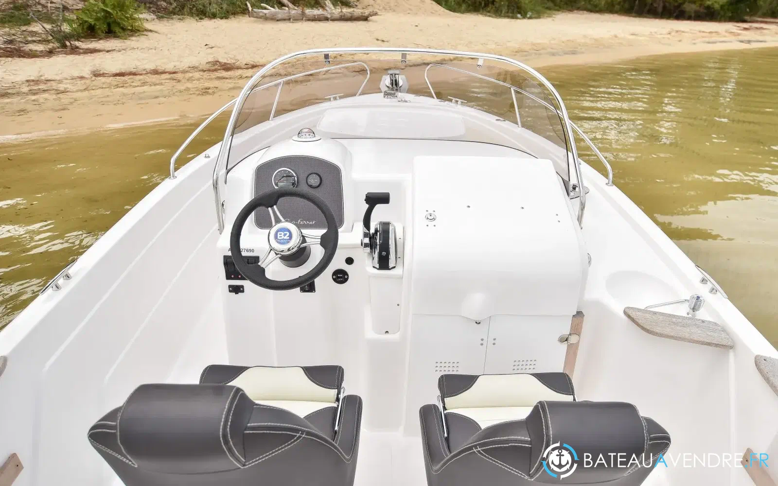 slider 10 B2 Marine Cap Ferret 652