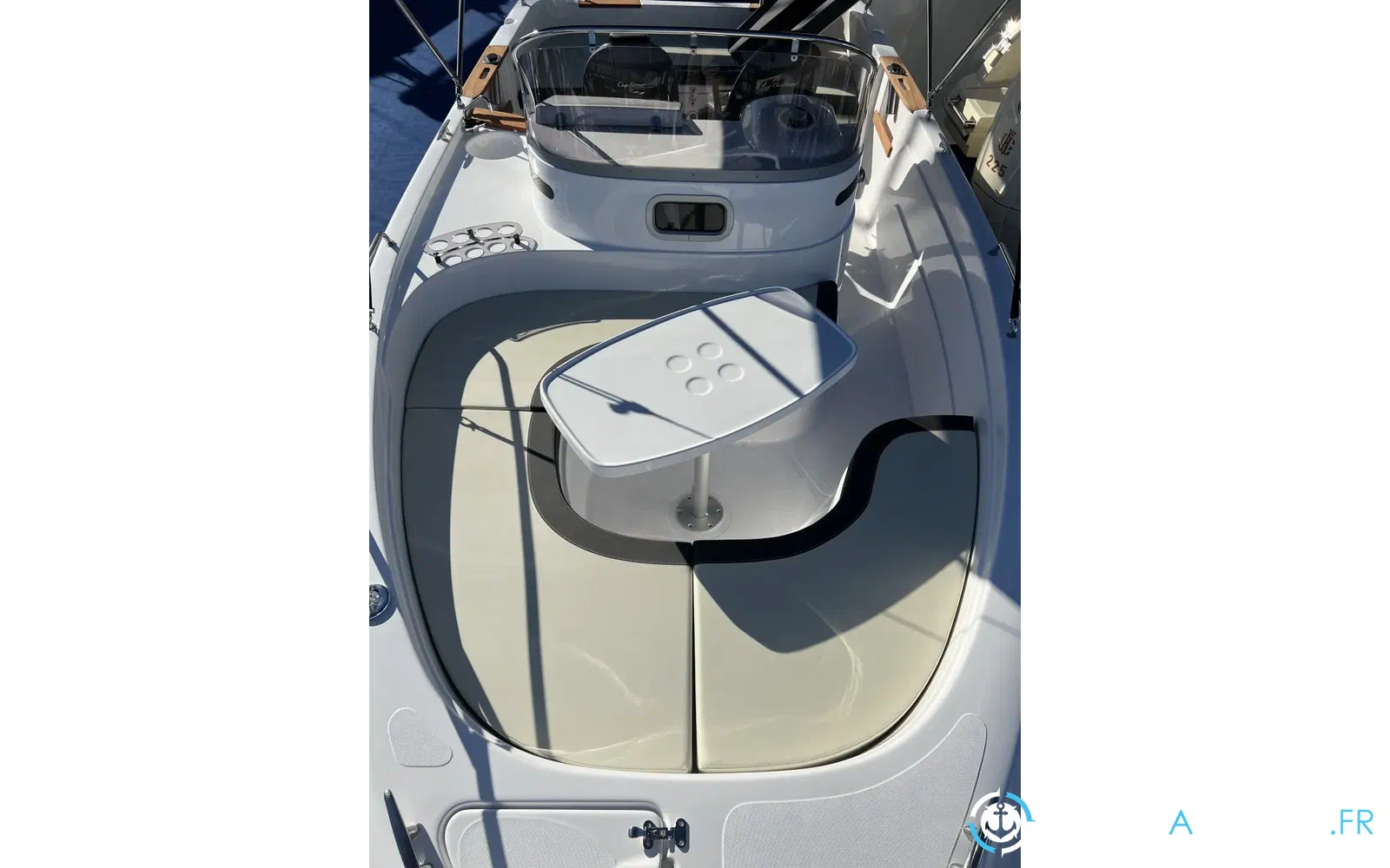 slider 18 B2 Marine Cap Ferret 652