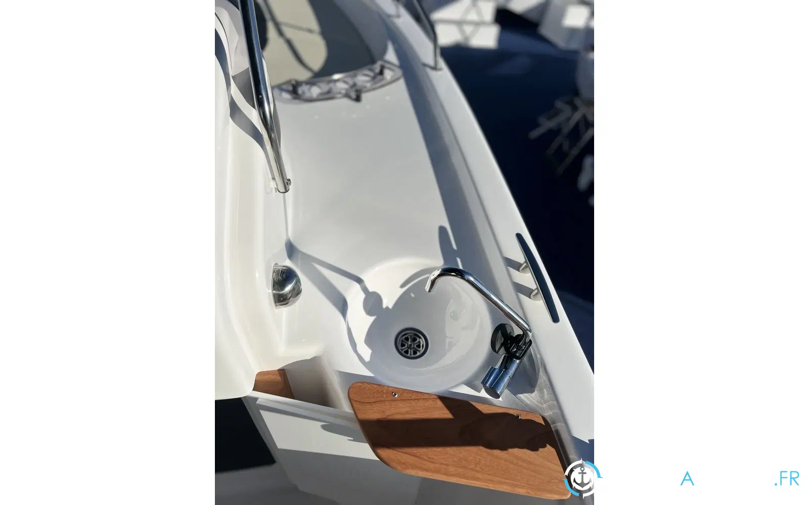slider 19 B2 Marine Cap Ferret 652