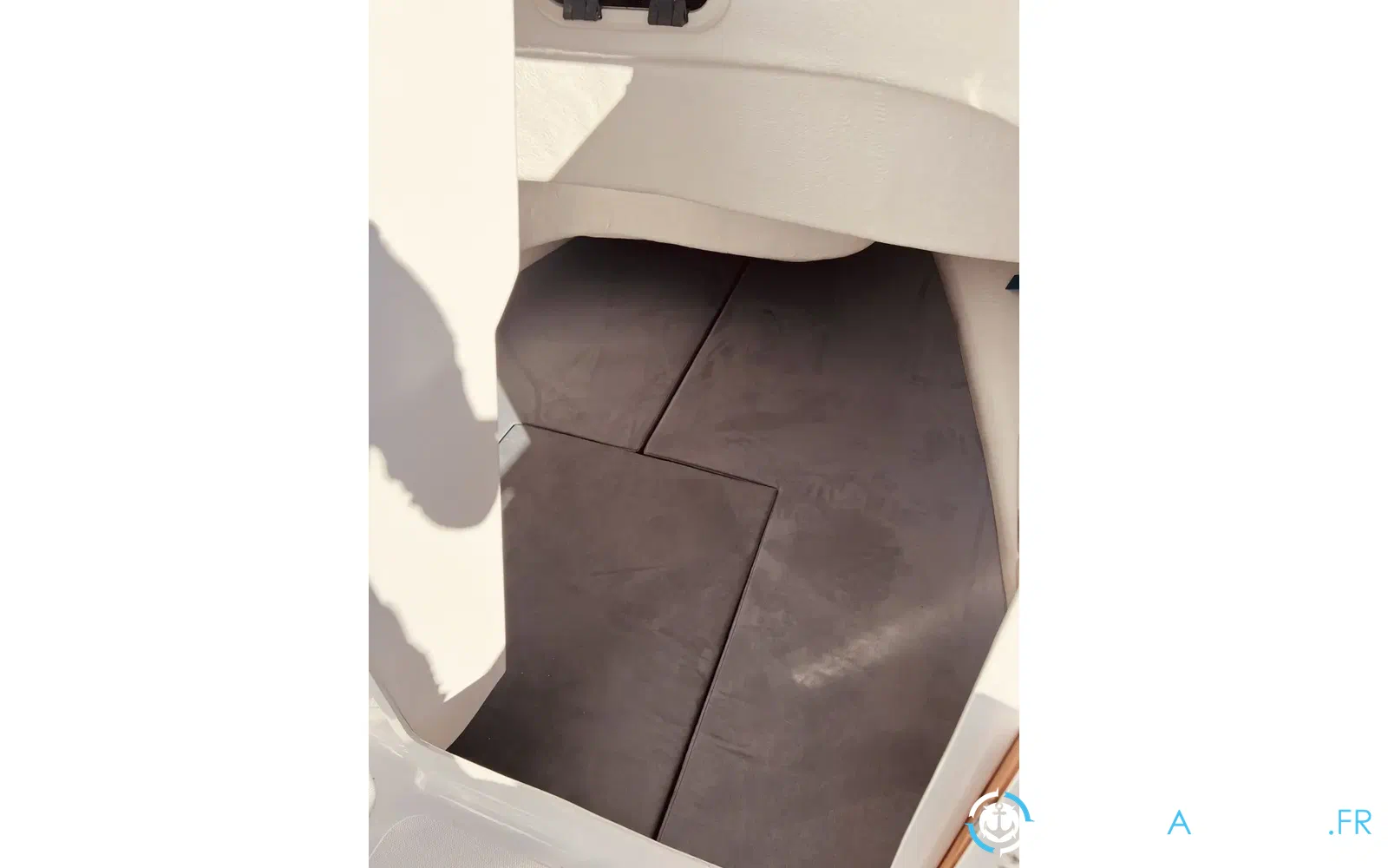slider 20 B2 Marine Cap Ferret 652
