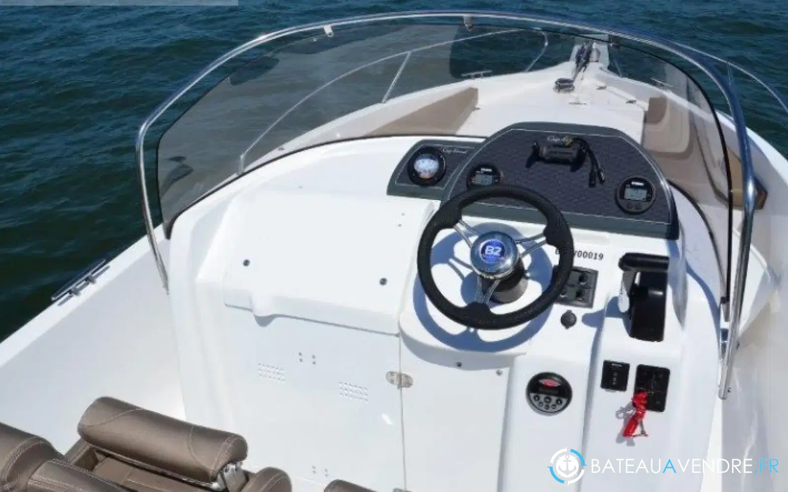 slider 9 B2 Marine Cap Ferret 702