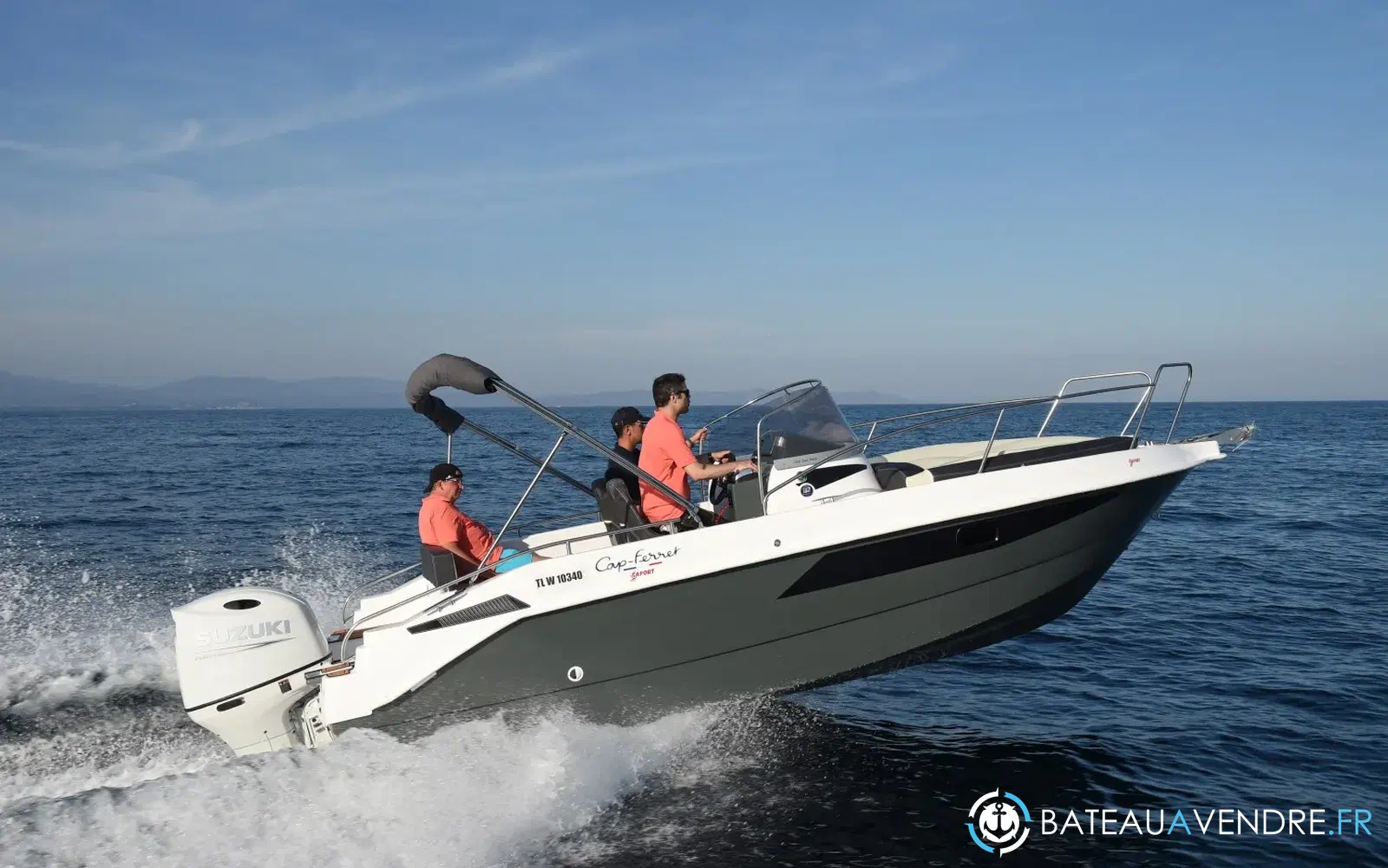 slider 15 B2 Marine Cap Ferret 702