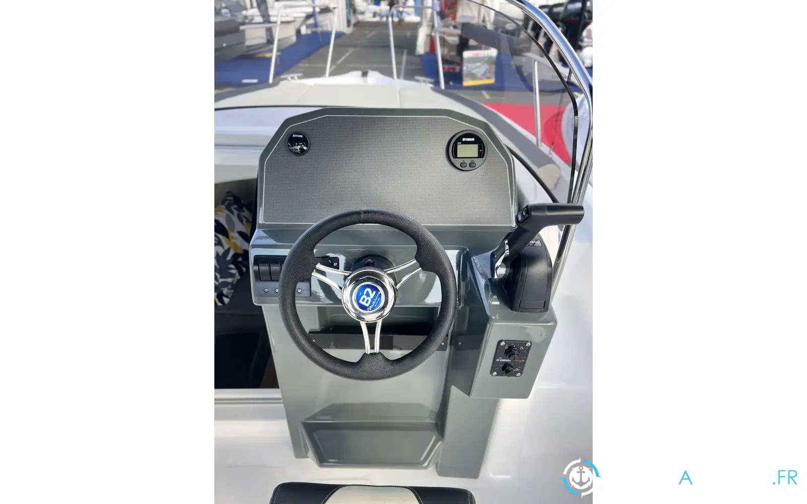 slider 4 B2 Marine Cap Ferret 702
