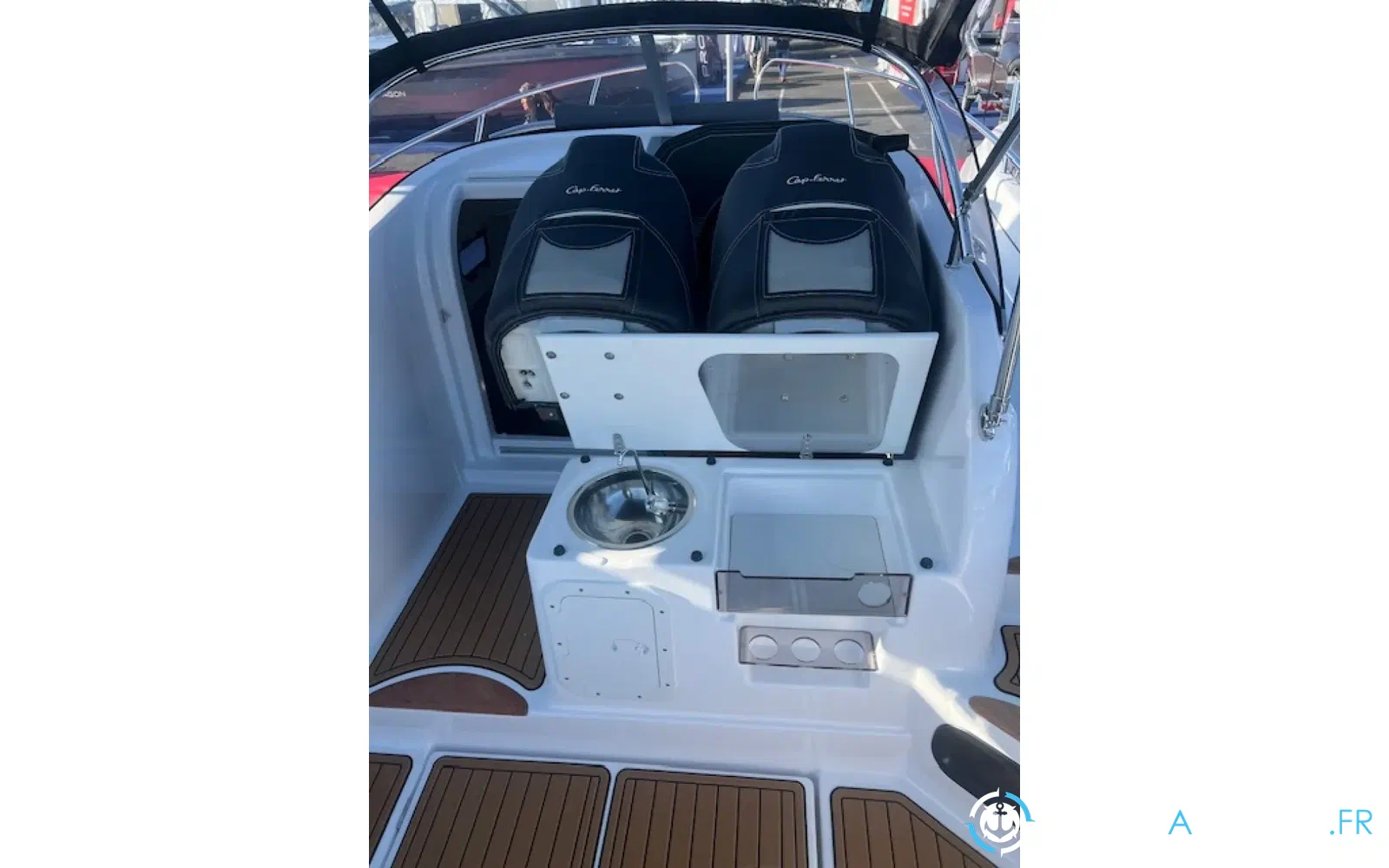 slider 13 B2 Marine Cap Ferret 752
