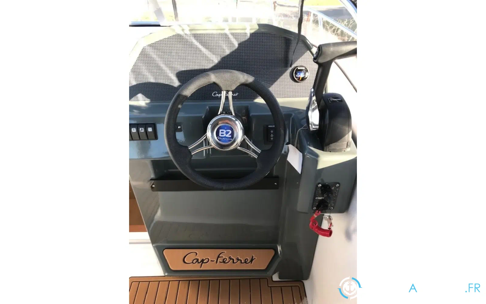 slider 18 B2 Marine Cap Ferret 752