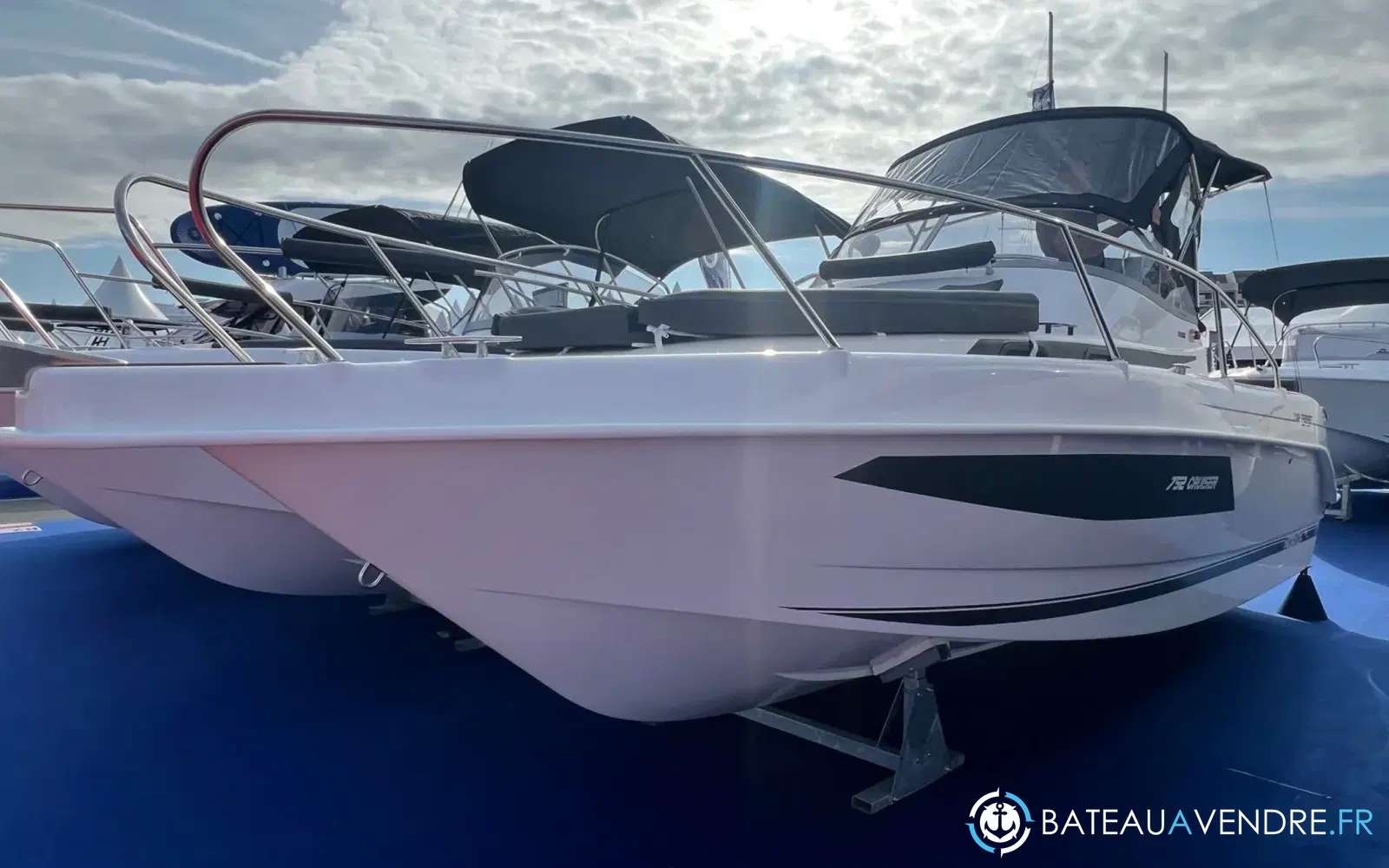 slider 3 B2 Marine Cap Ferret 752