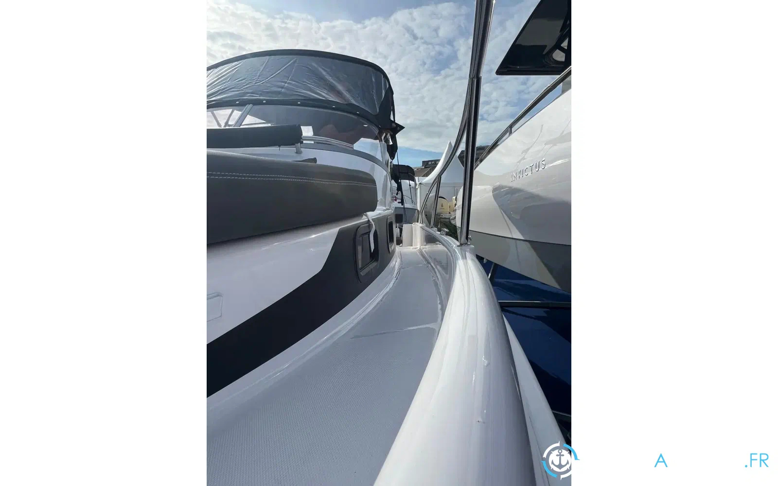 slider 4 B2 Marine Cap Ferret 752