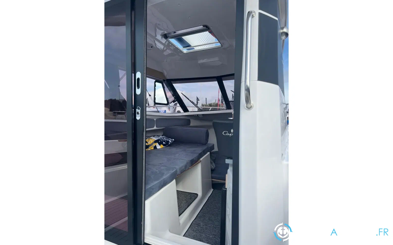 slider 5 B2 Marine Cap Ferret 228