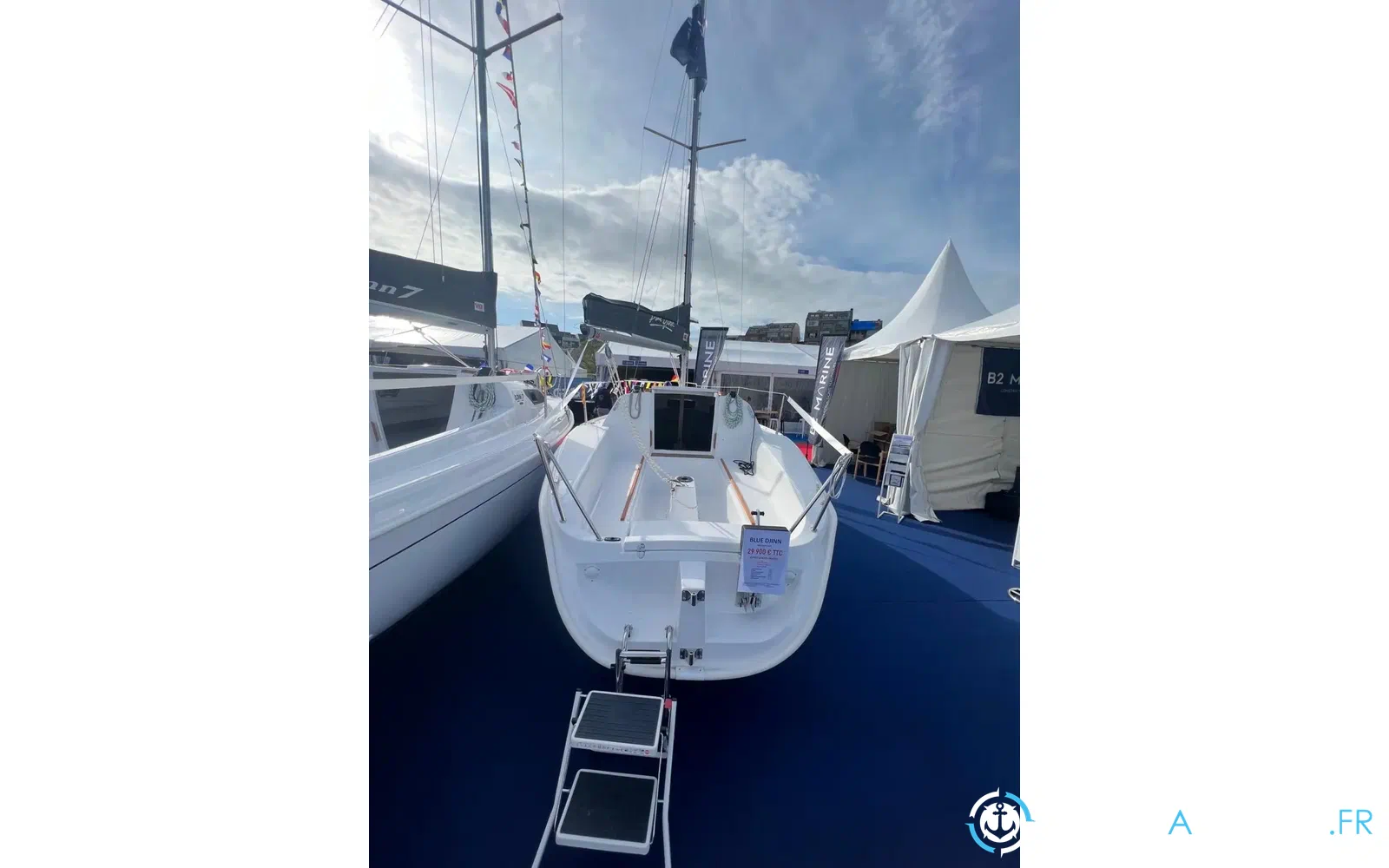 slider 3 B2 Marine Blue Djinn