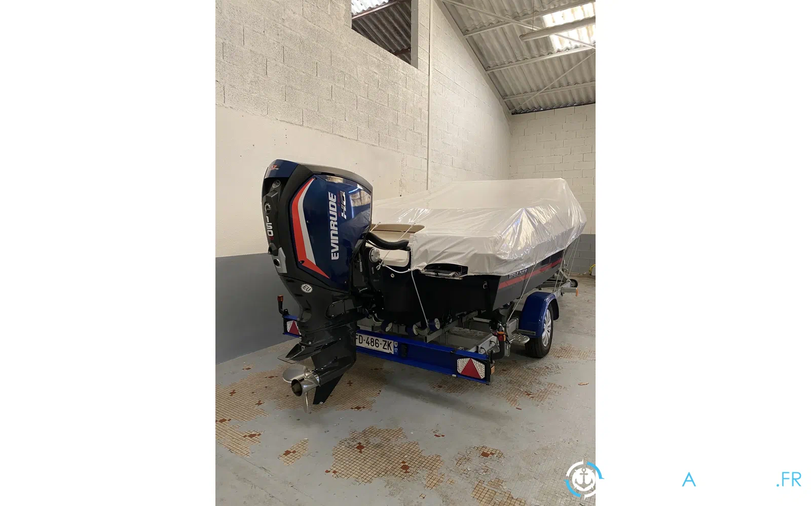 slider 3 Bayliner VR4 OB