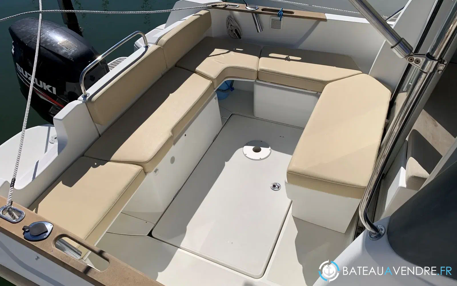 slider 1 Beneteau Antares 780 HB