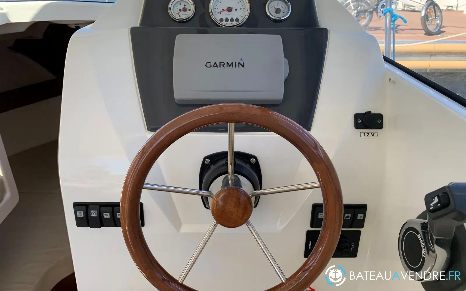 slider 3 Beneteau Antares 780 HB