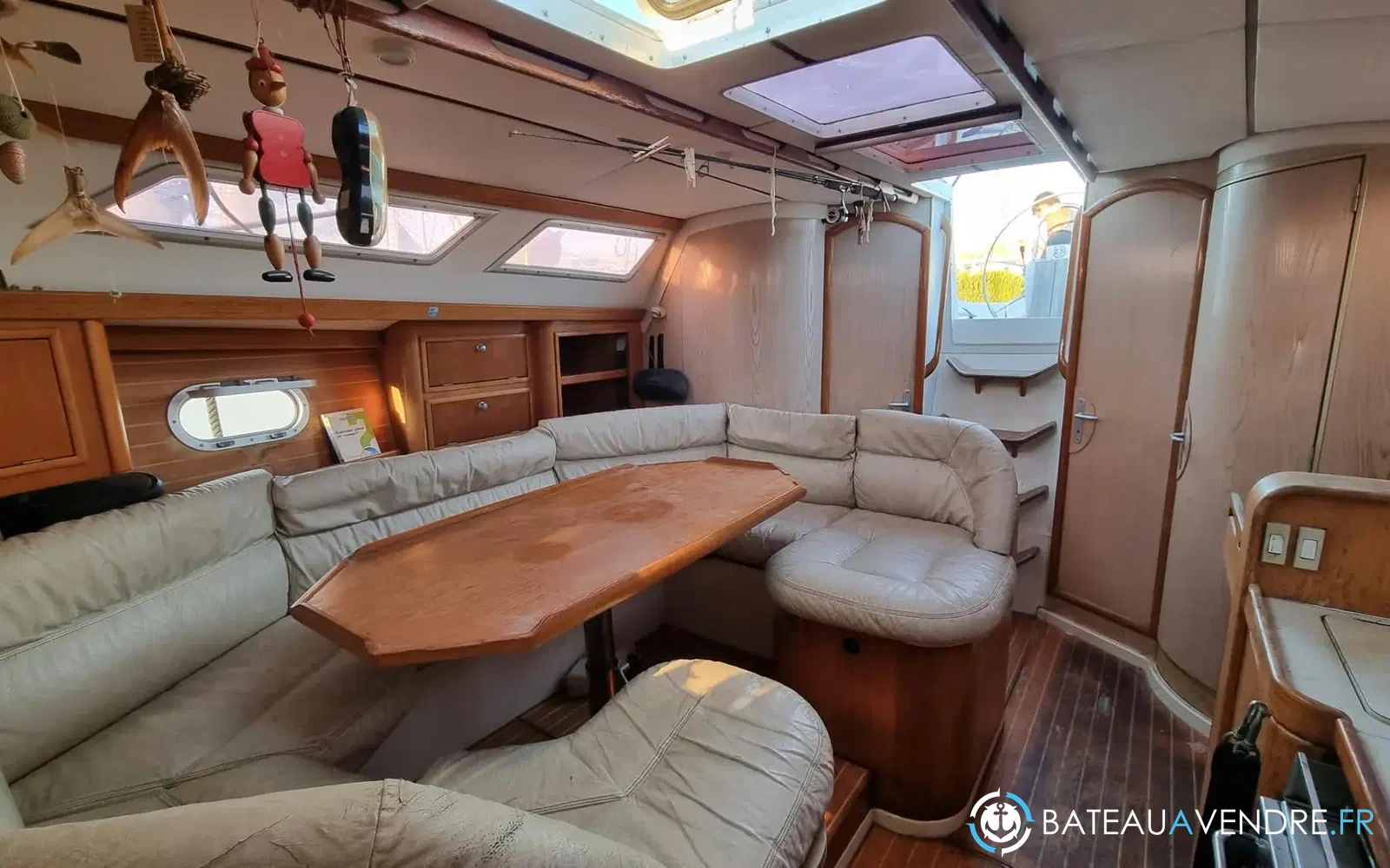 slider 1 Jeanneau Sun Odyssey 36