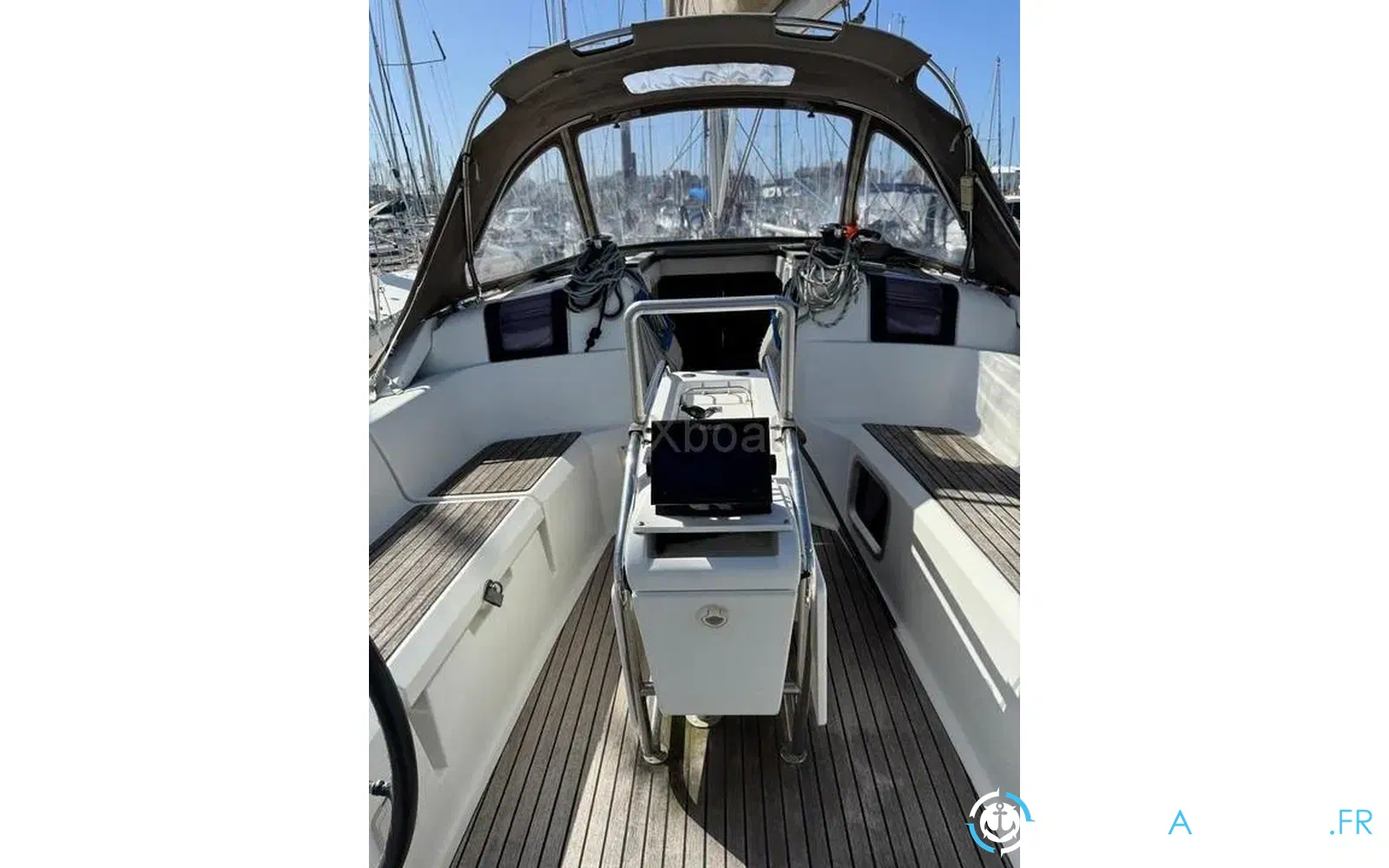 slider 7 Jeanneau Sun Odyssey 379