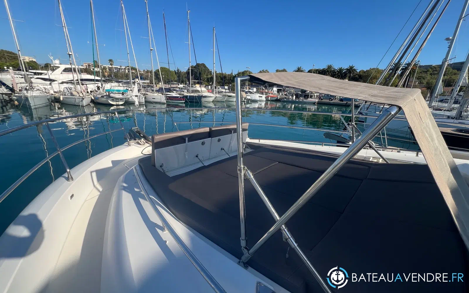 slider 20 Prestige Yachts 560 Fly