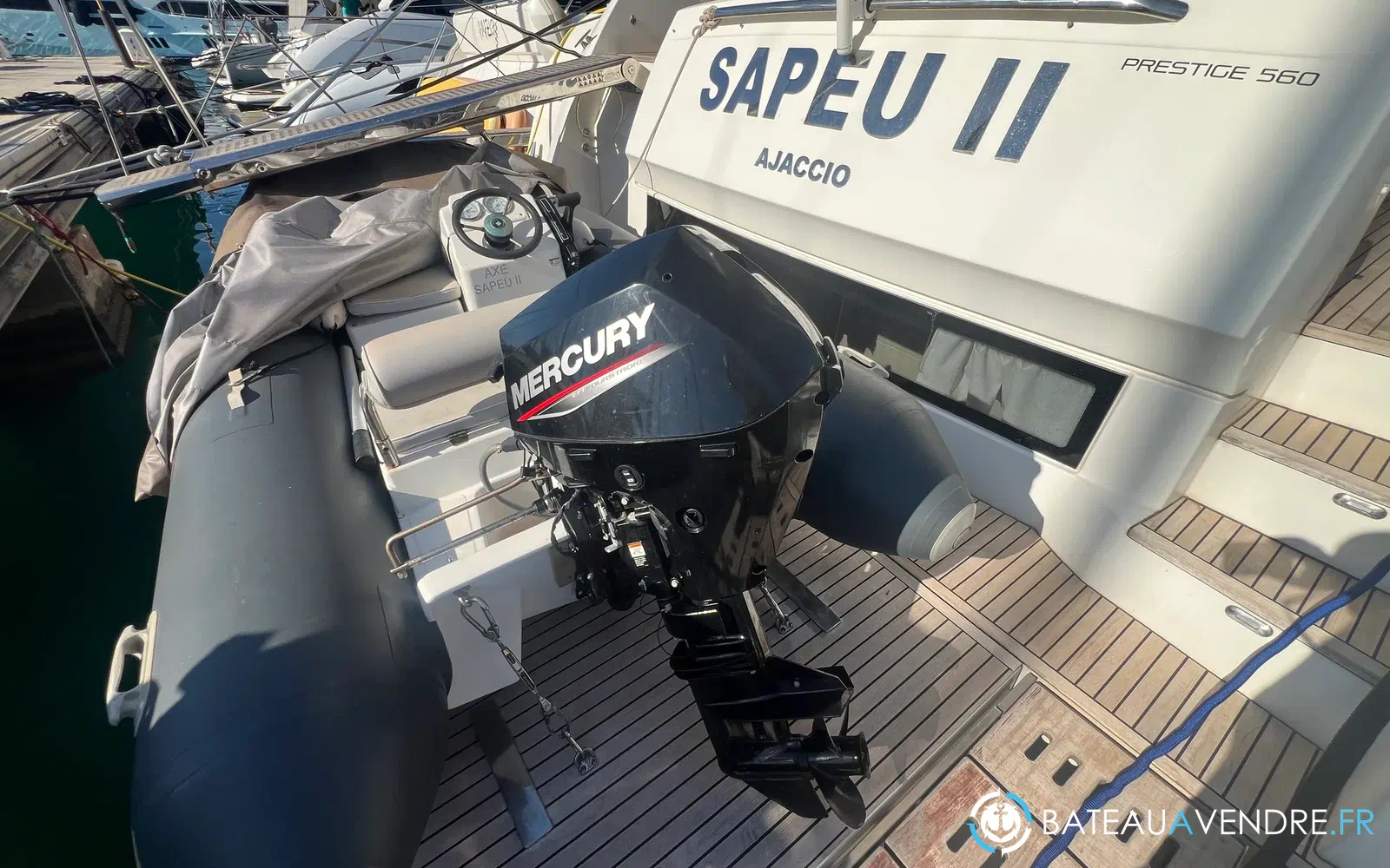 slider 26 Prestige Yachts 560 Fly