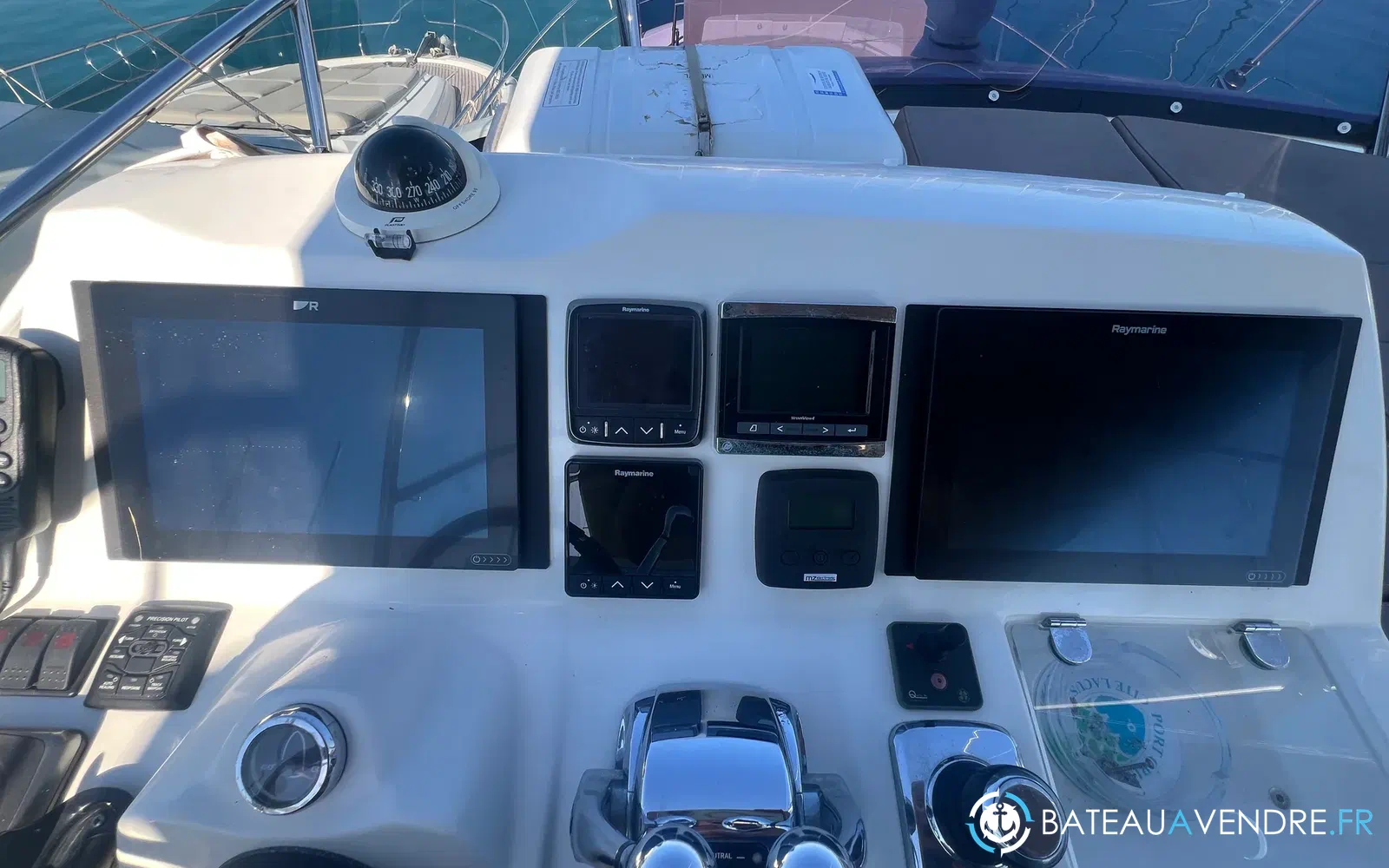 slider 29 Prestige Yachts 560 Fly