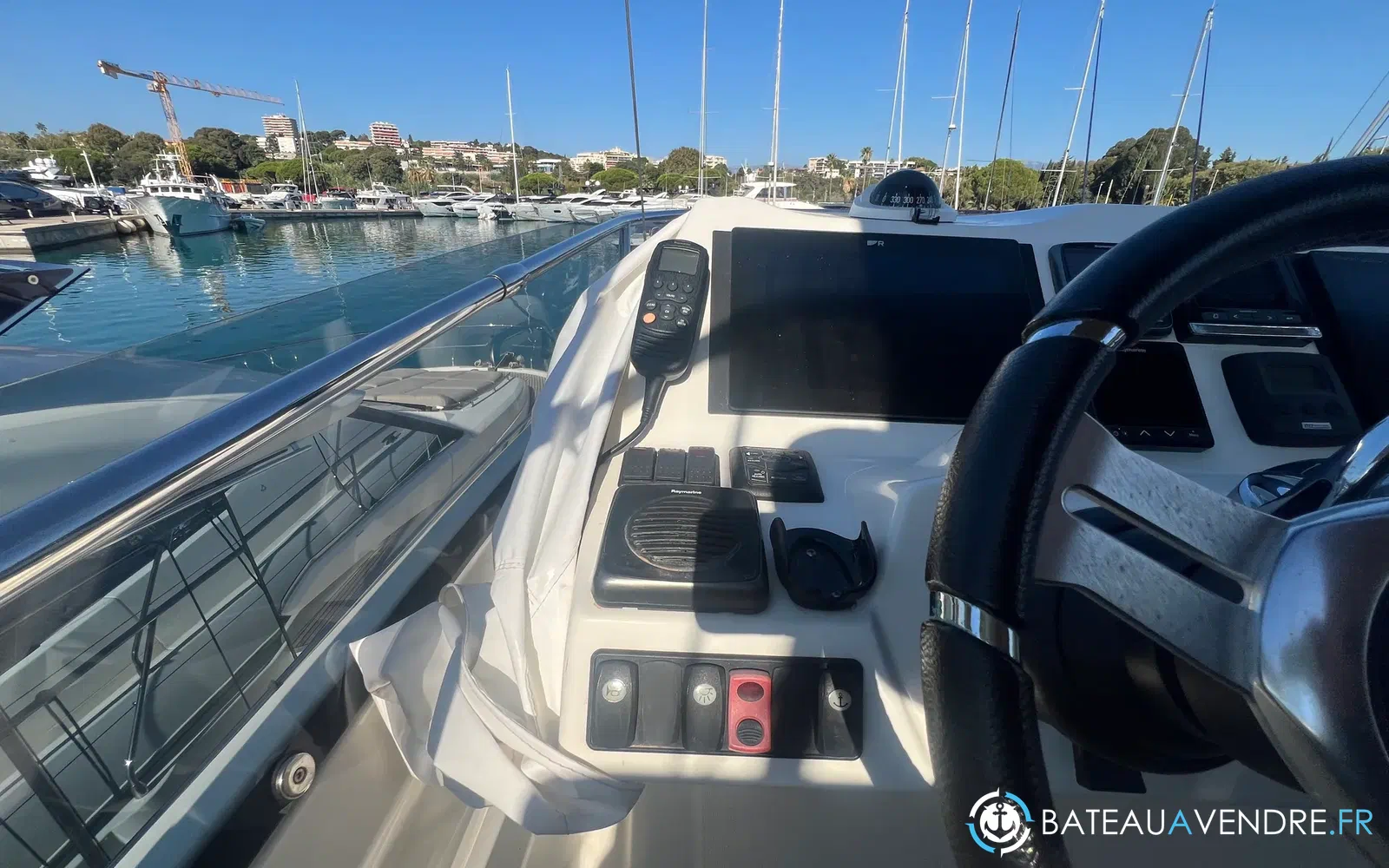 slider 30 Prestige Yachts 560 Fly