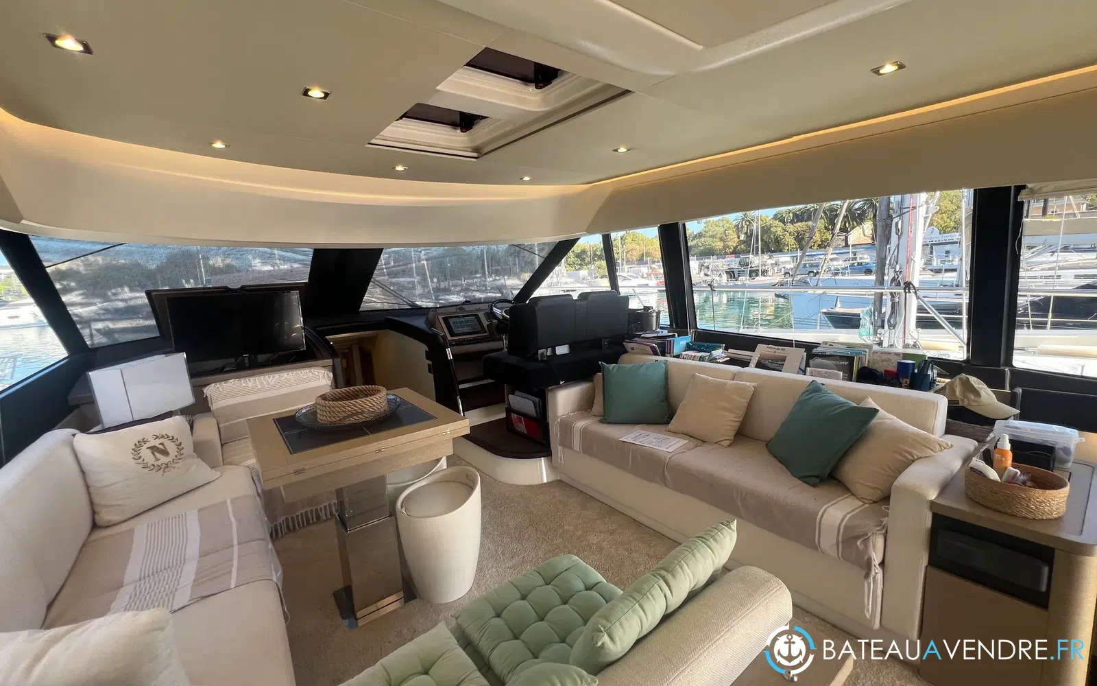 slider 59 Prestige Yachts 560 Fly