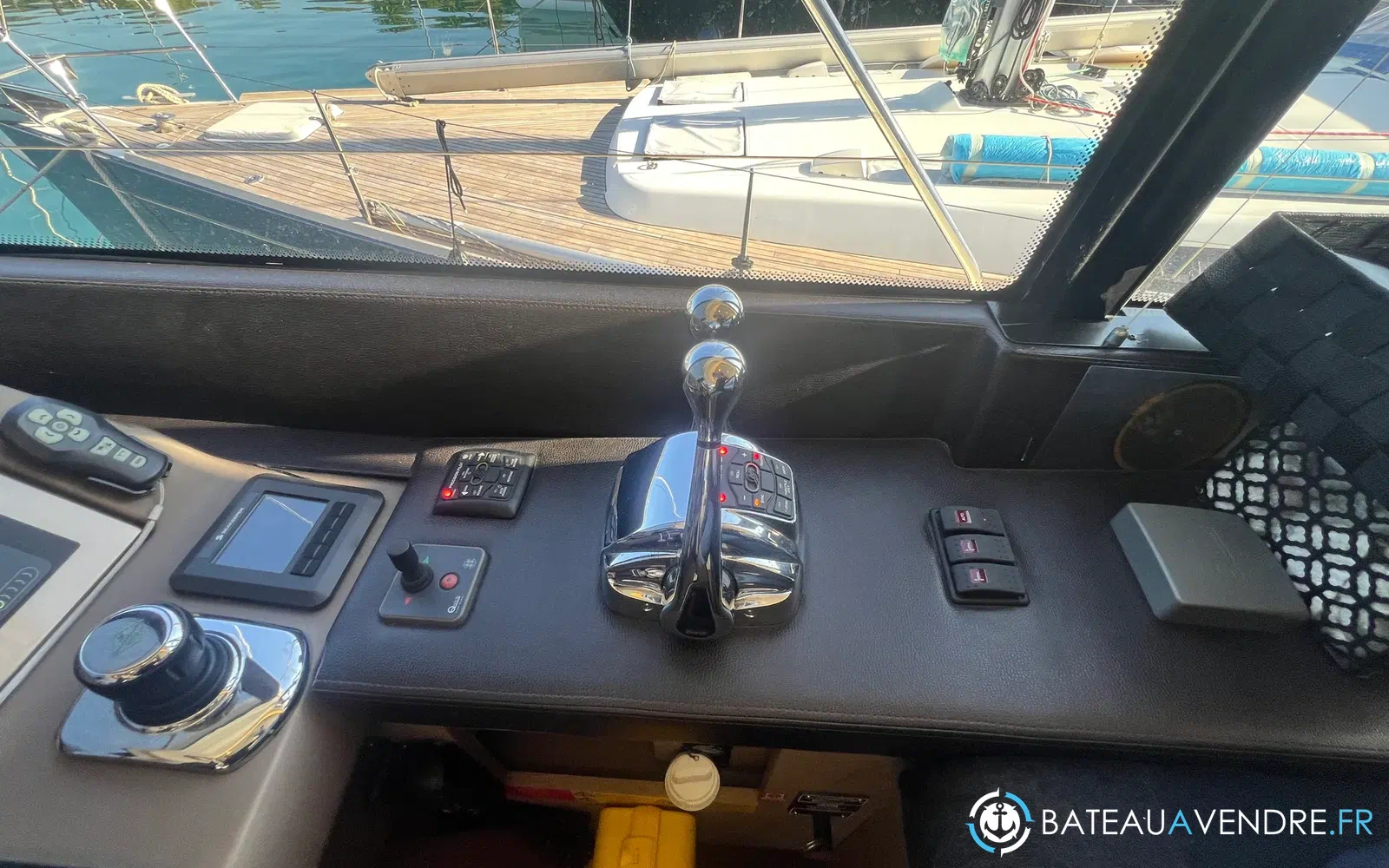 slider 65 Prestige Yachts 560 Fly